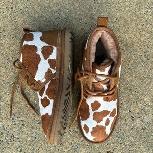UGG Neumel Calf Hair Tan Cow Print Lace Up Fur Lined Booties Size 8